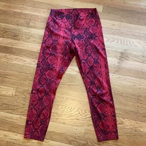 Rare pattern Red and black Snakeskin Lululemon leggings